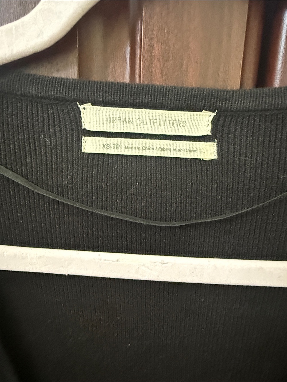 Urban Outfitters Low V cut Sweater - Picture 3 of 4